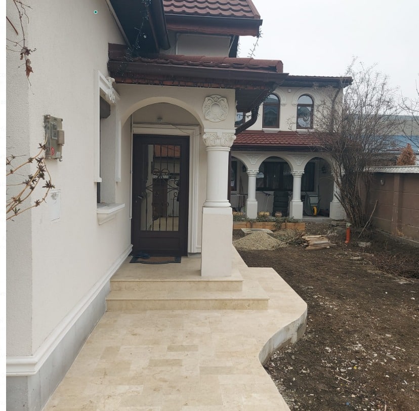 Placi De Travertin In Bistrita